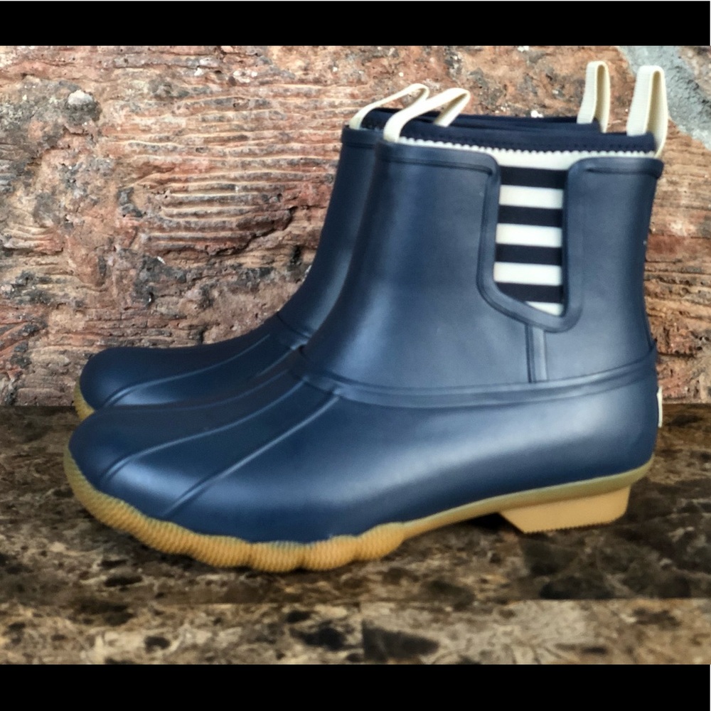 NEW Sperry Women's Saltwater Chelsea Duck boots - Picture 7 of 9